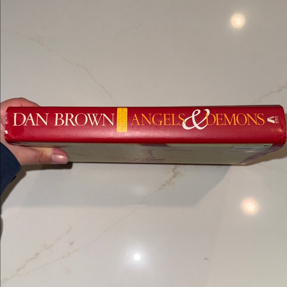 Angels and Demons Special Illustrated Edition Hardcover - Picture 3 of 8